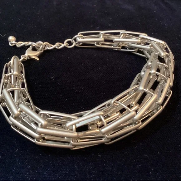 Unique Geometric Intricate Net Link Domed Graduated Matte Silver Tone Bracelet - Picture 1 of 5
